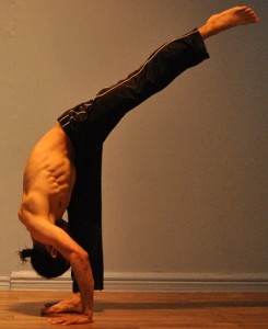 Balancing.Head.Knee